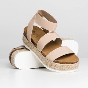 WOMENS DLG JILLY SANDAL Size 9